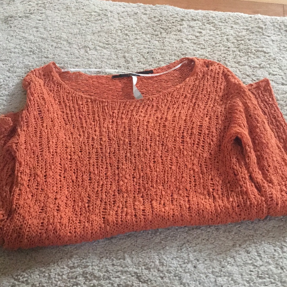 Kensie burnt orange knit sweater